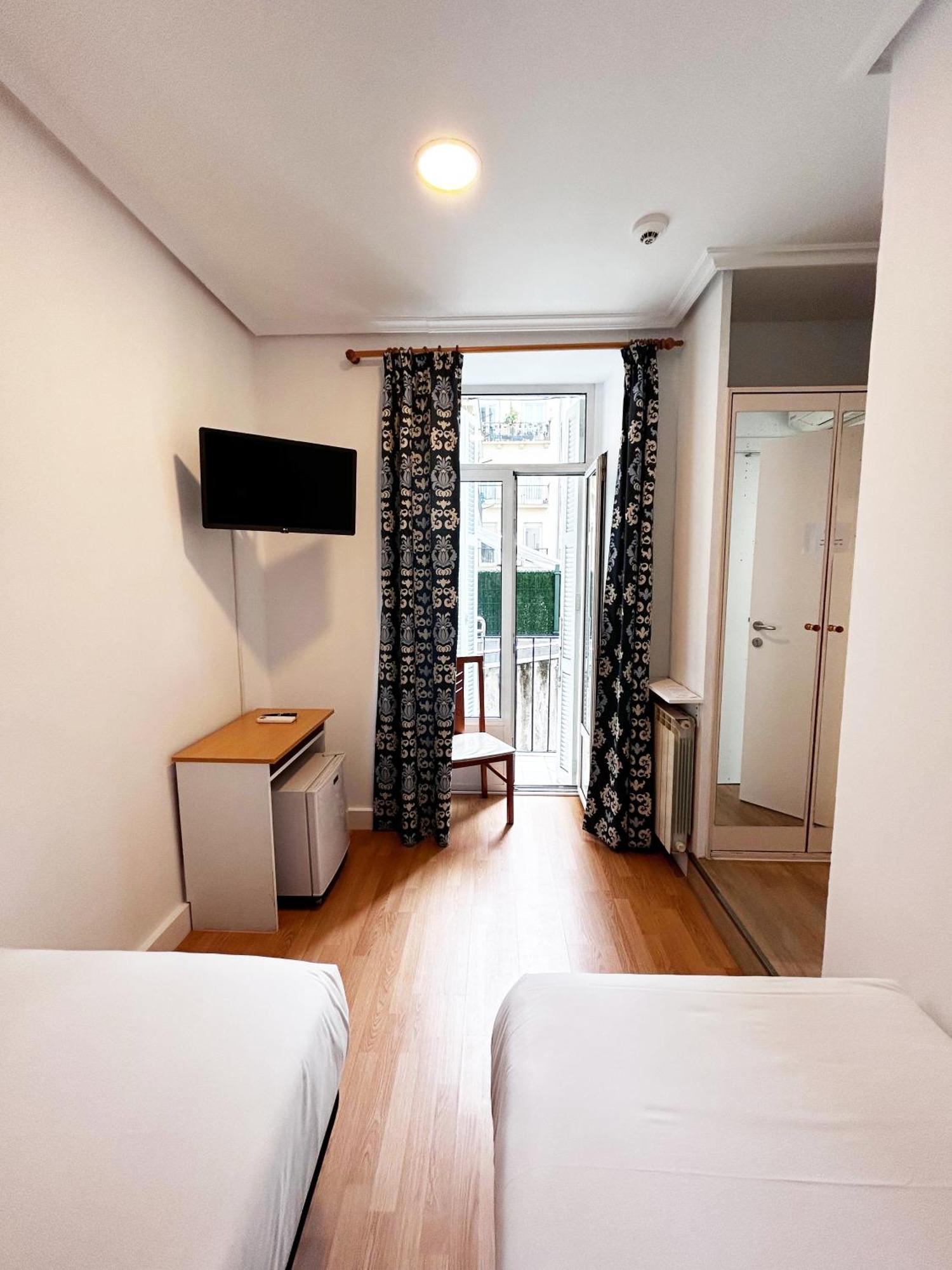 Pension Regil San Sebastián Exterior foto